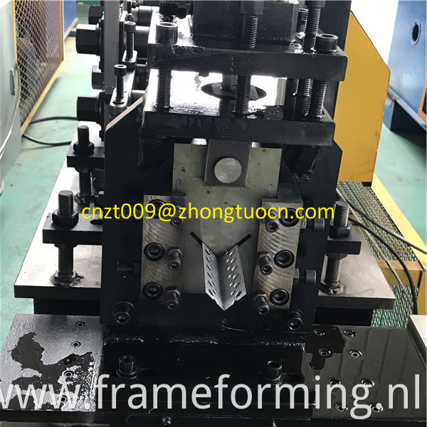 L angle roll forming machine 8